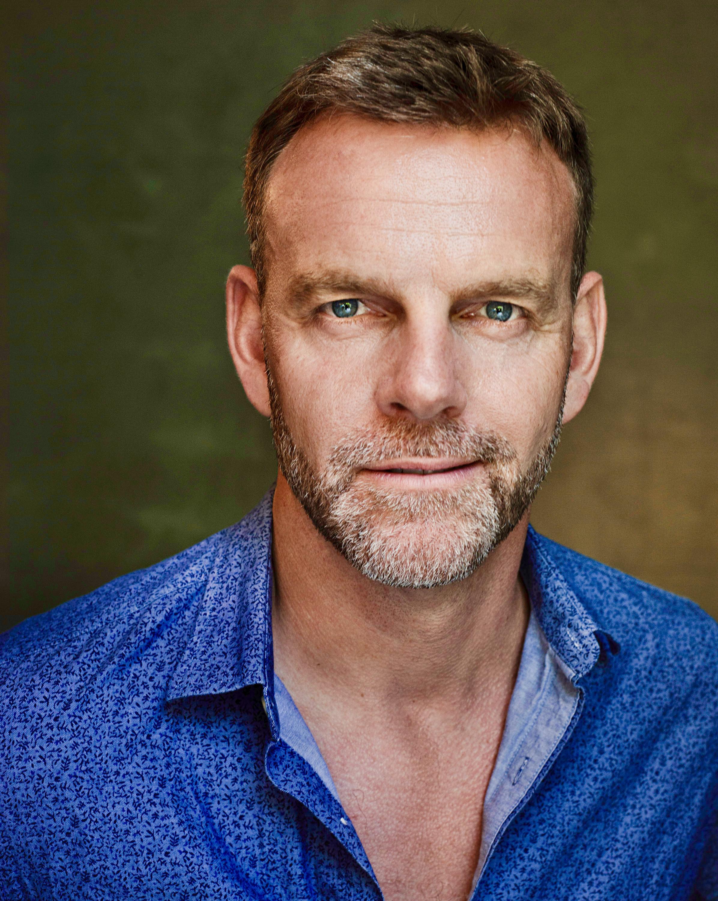 actor Richard Laing large photo