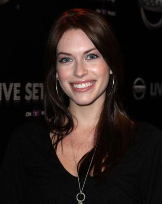 actor Kim Smith large photo