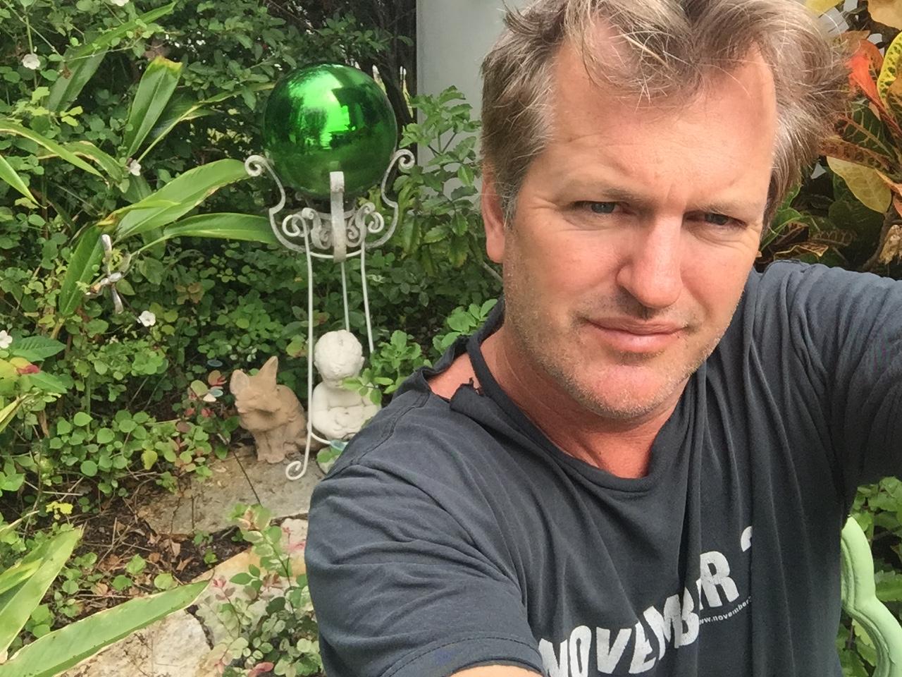 actor Dewey Weber large photo