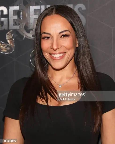 actor Amanda Diaz large photo