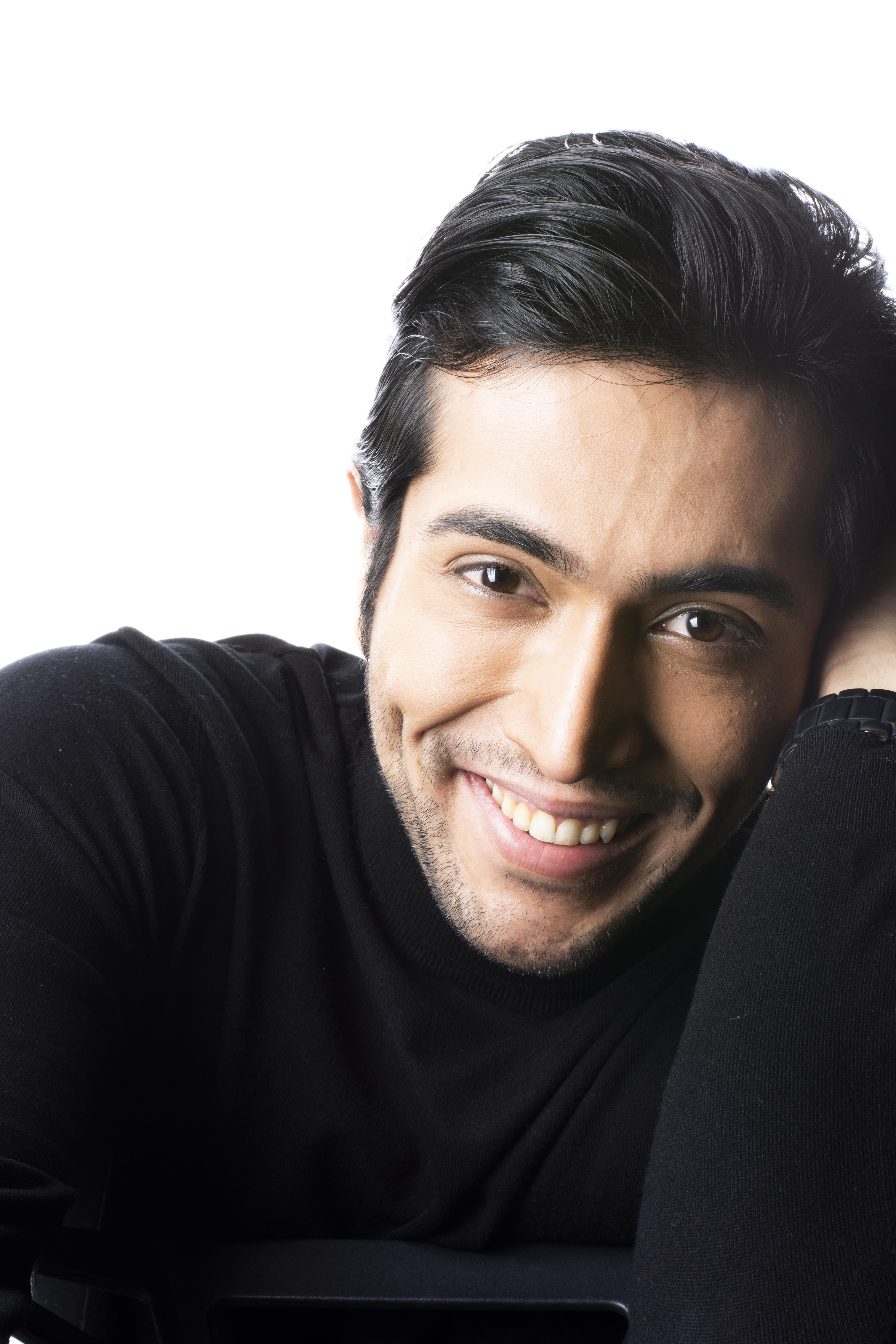 actor Utkarsh Kohli large photo