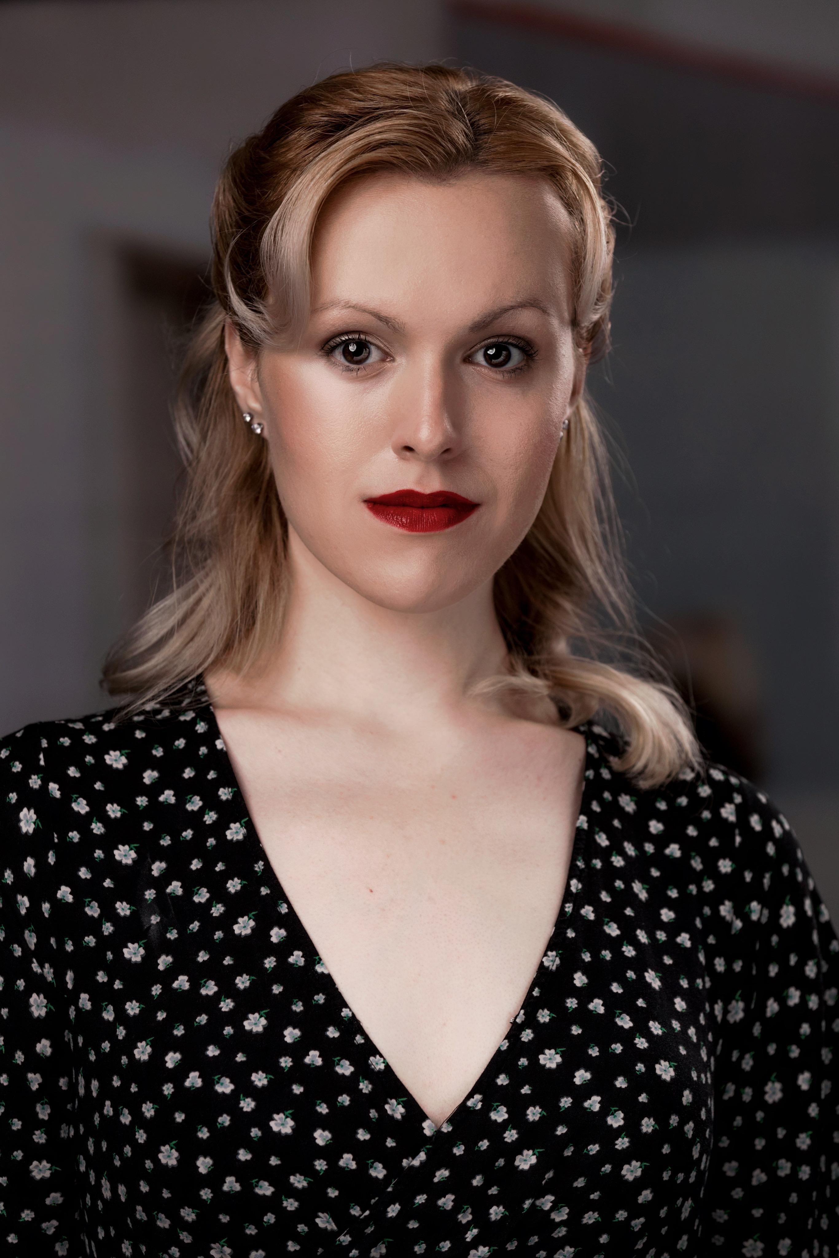 actor Madeline Anderson large photo