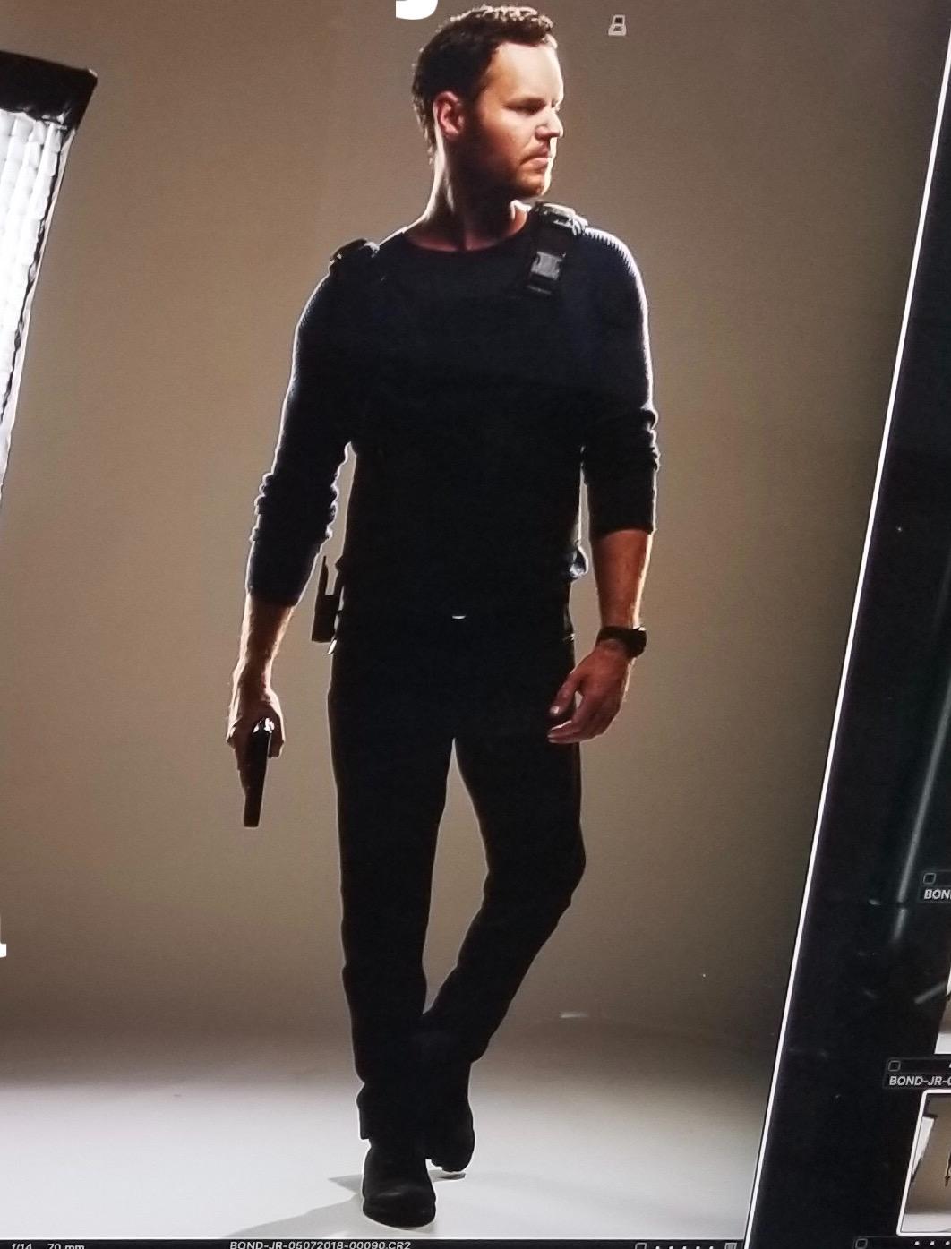 actor Cameron Simmons large photo