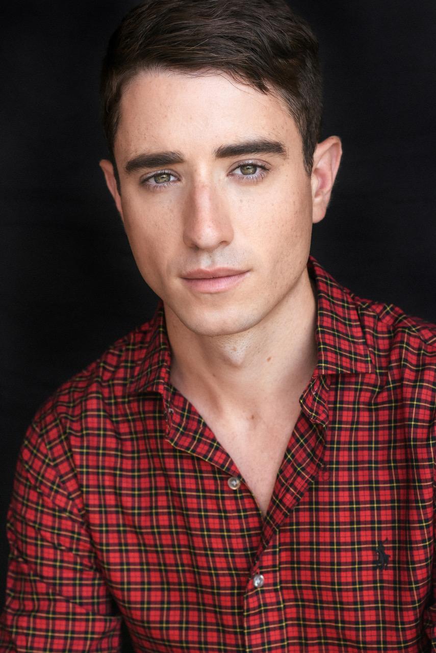 actor Adam Fox large photo