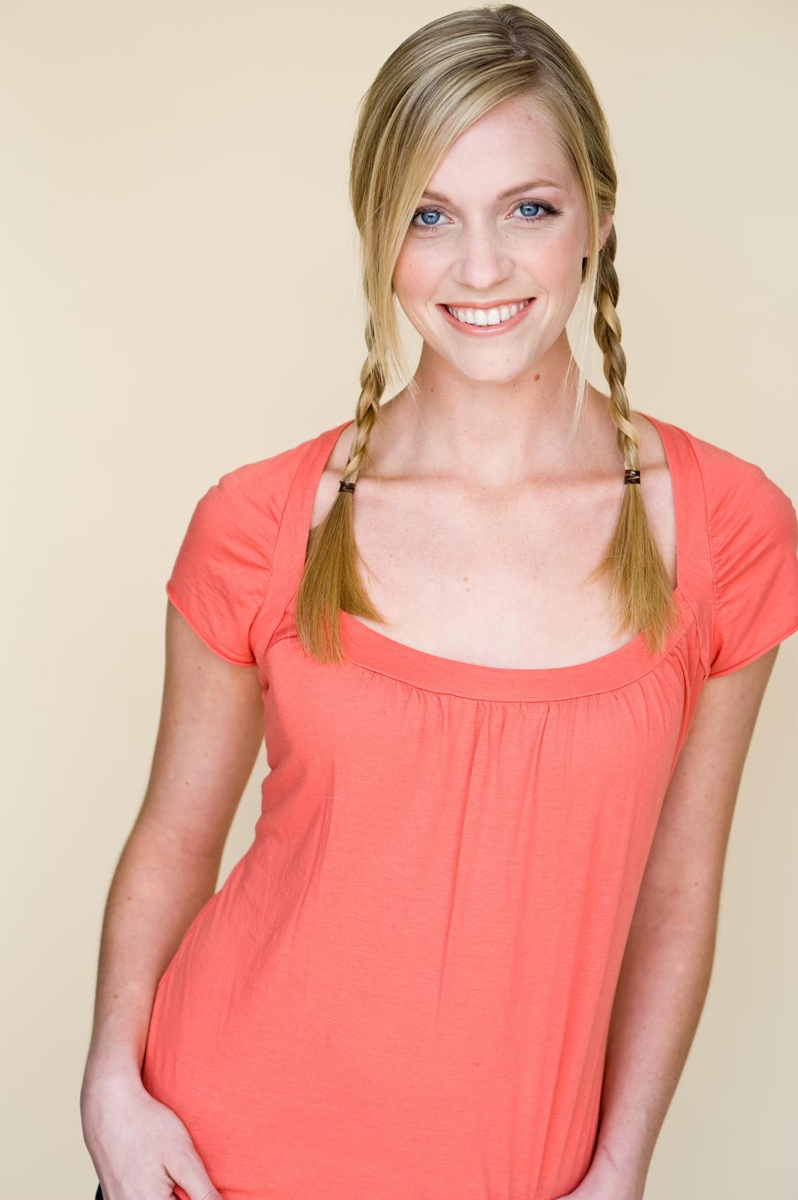 actor Molly O'Neill large photo