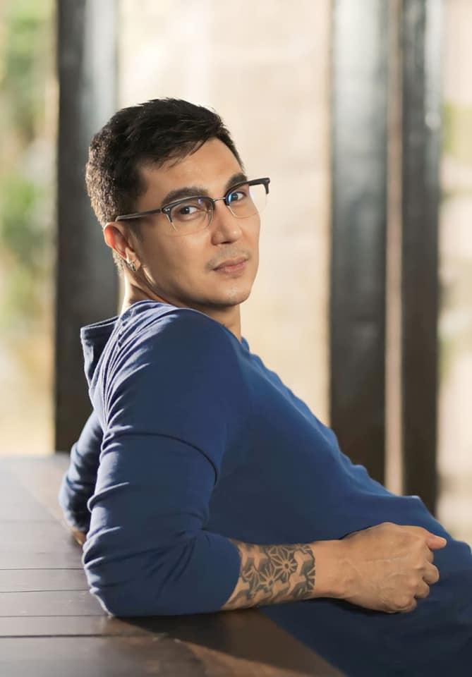 actor Mark Anthony Abellana large photo