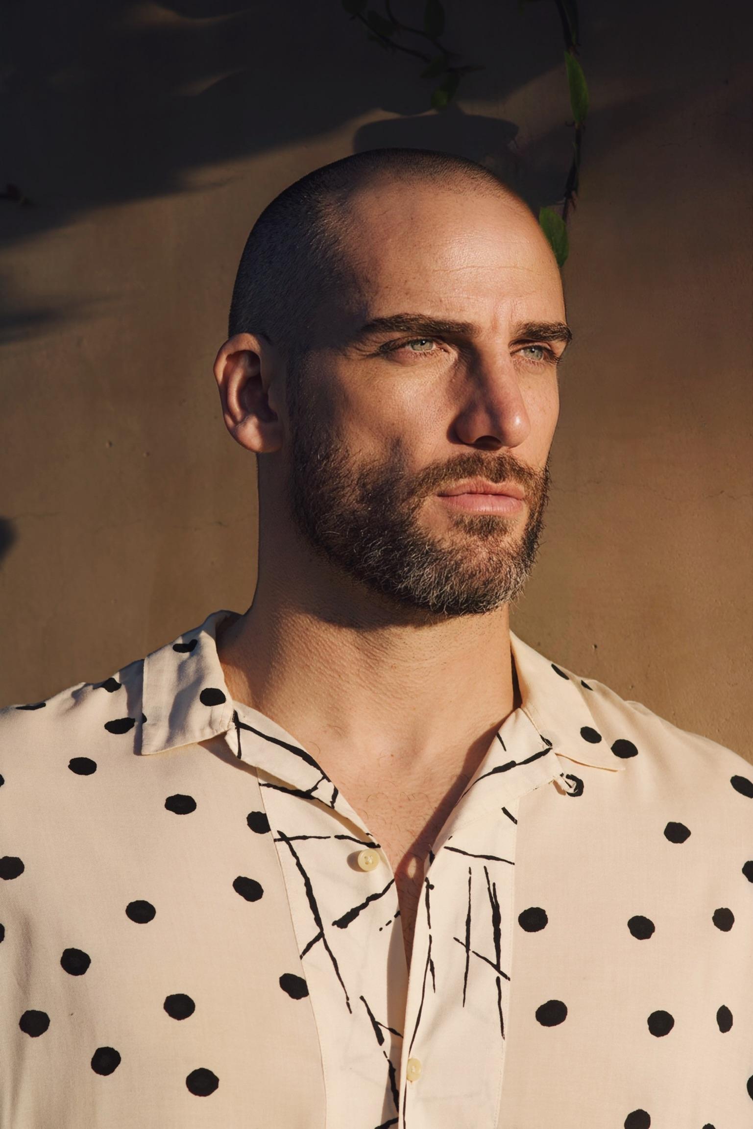 actor Eddie Arrazola large photo