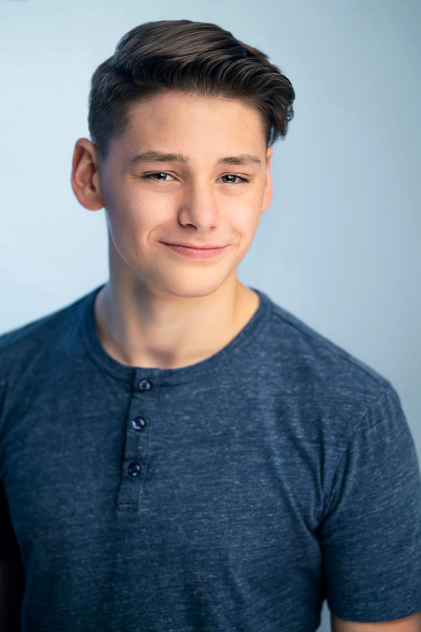 actor Taite Marcoux large photo