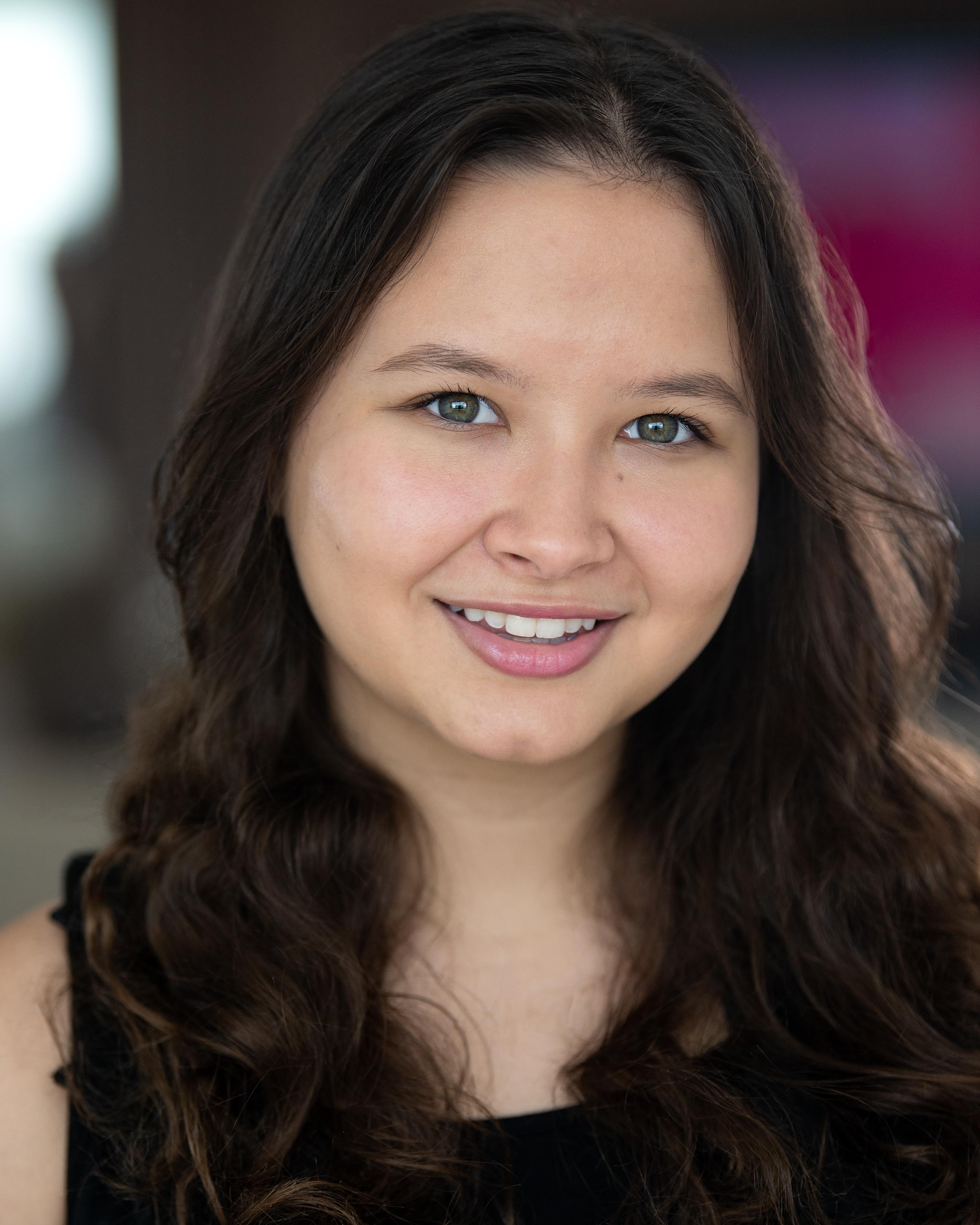 actor Lauren Brumbelow large photo