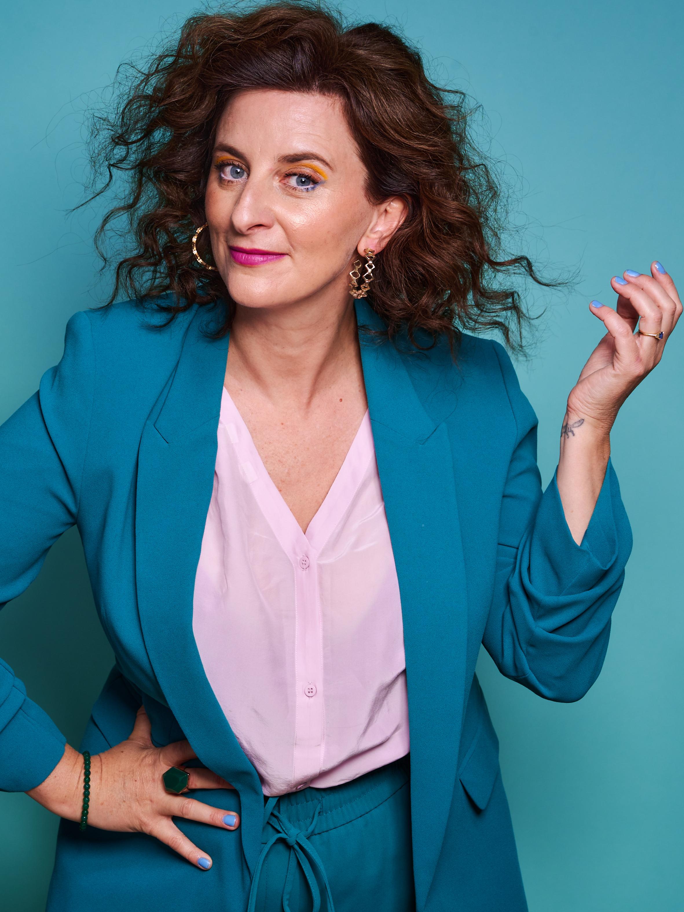 actor Felicity Ward large photo