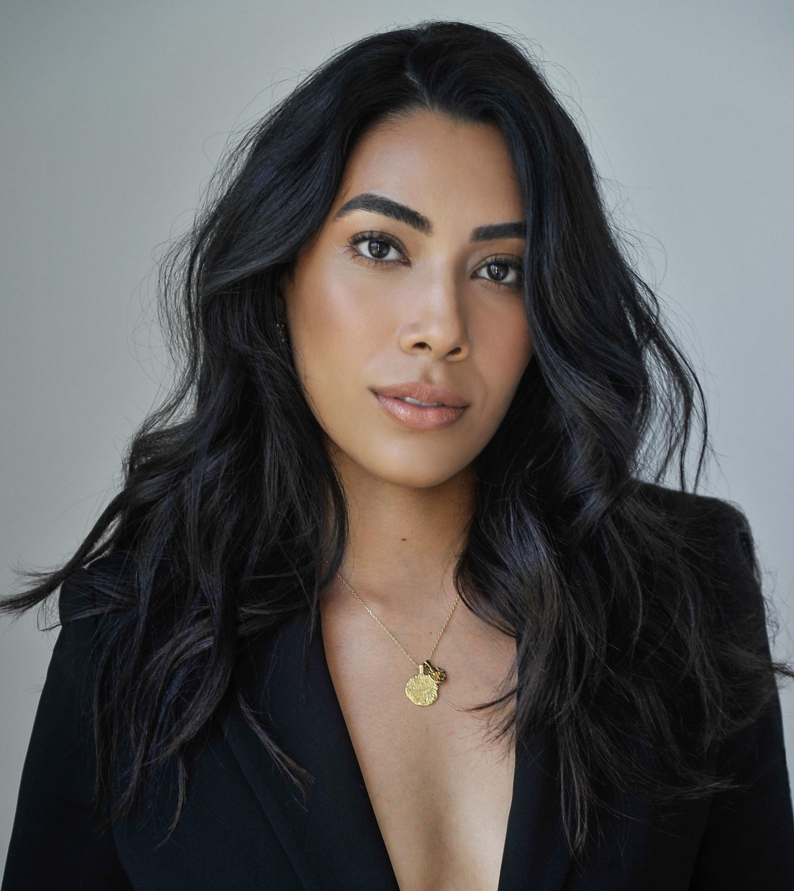 actor Alcira Carpio large photo