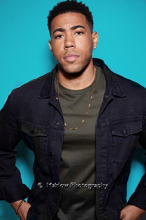 actor Kevin Miles large photo