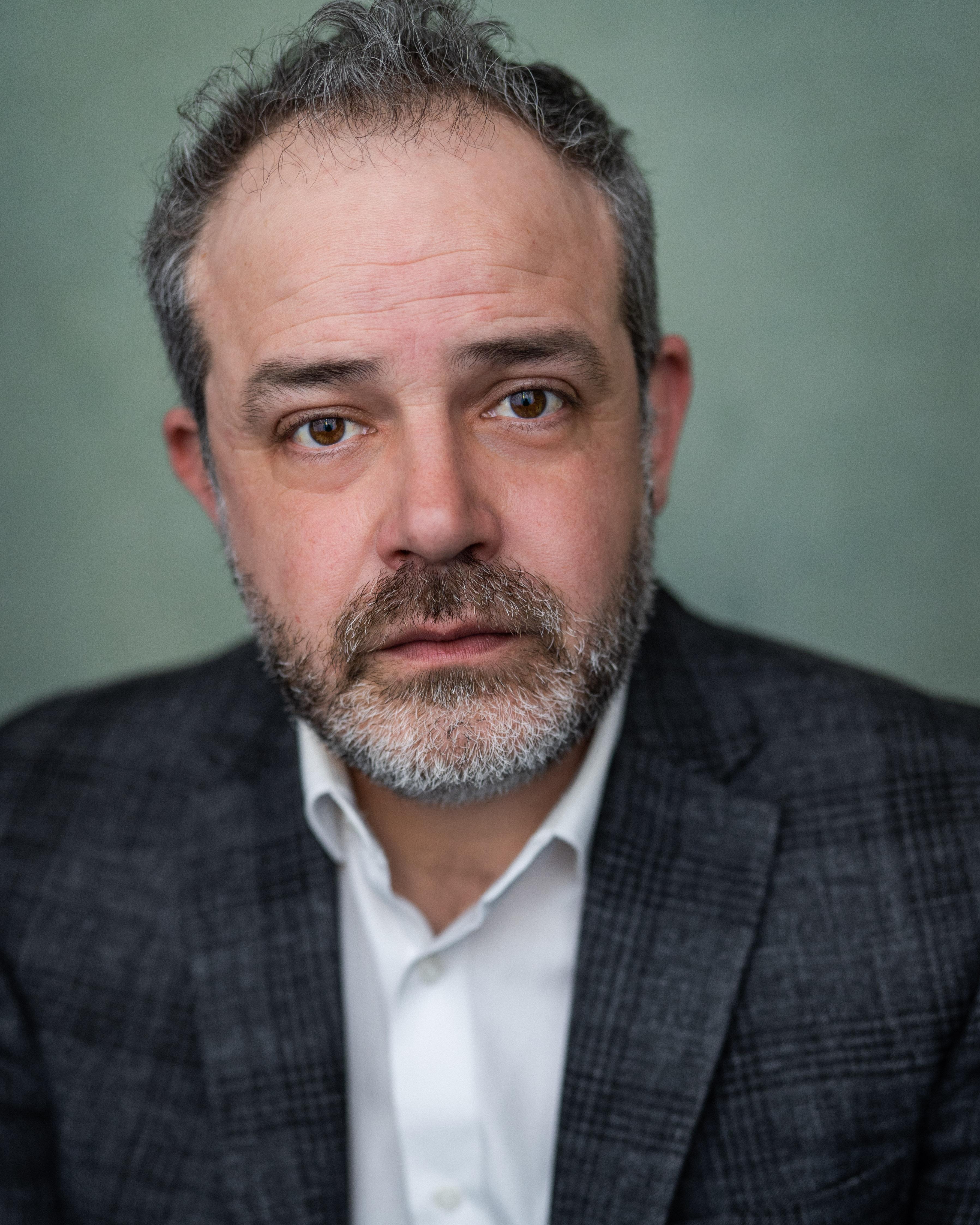 actor Charlie Kemp large photo