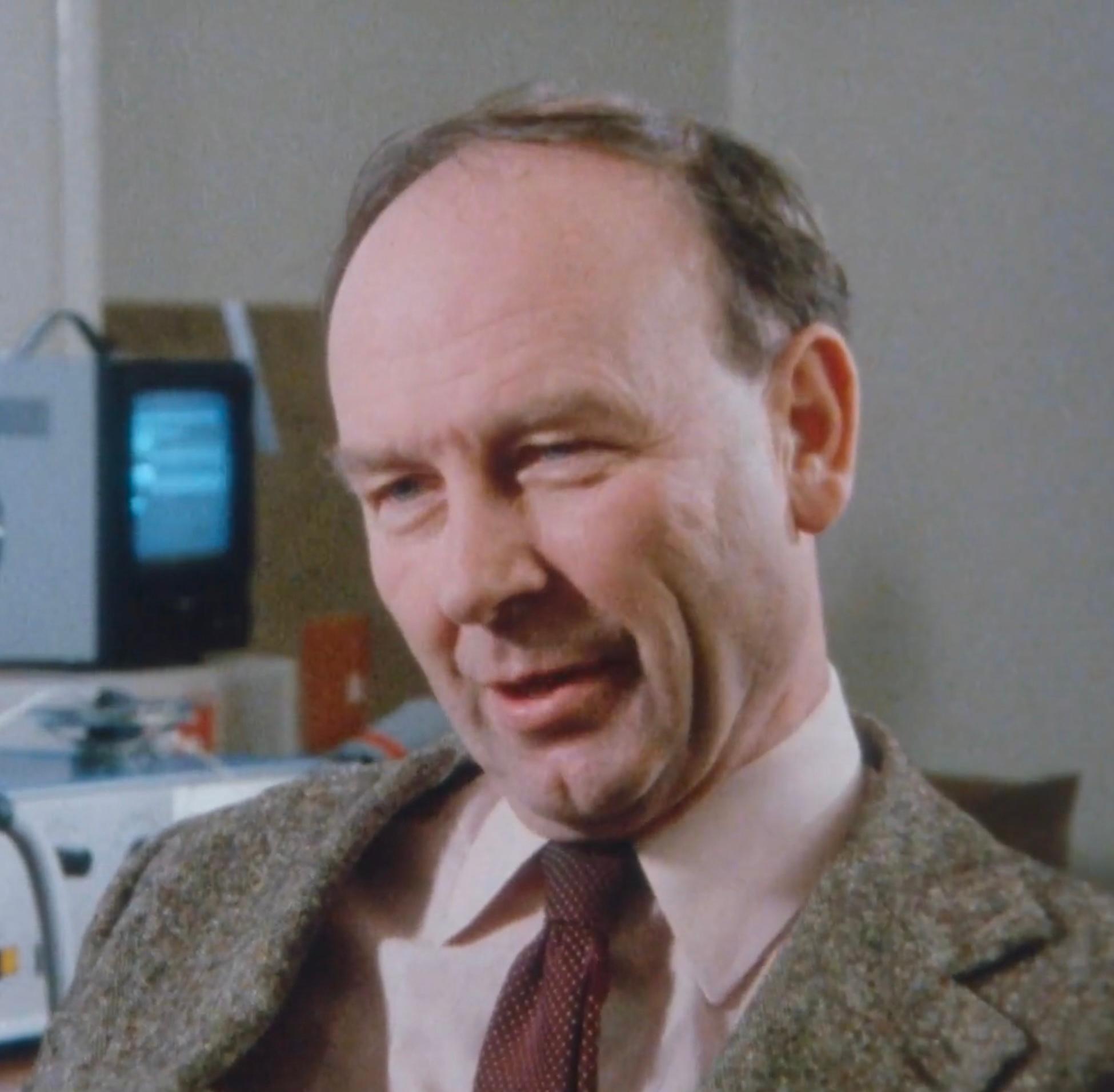 actor Donald Michie large photo