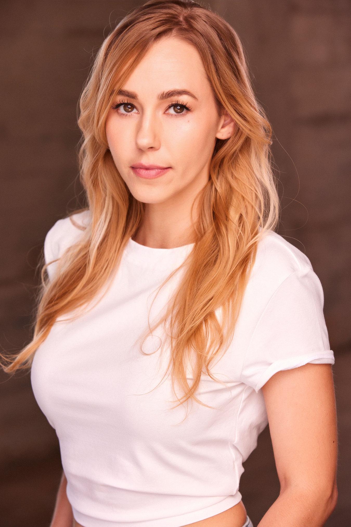 actor Summer Perry large photo