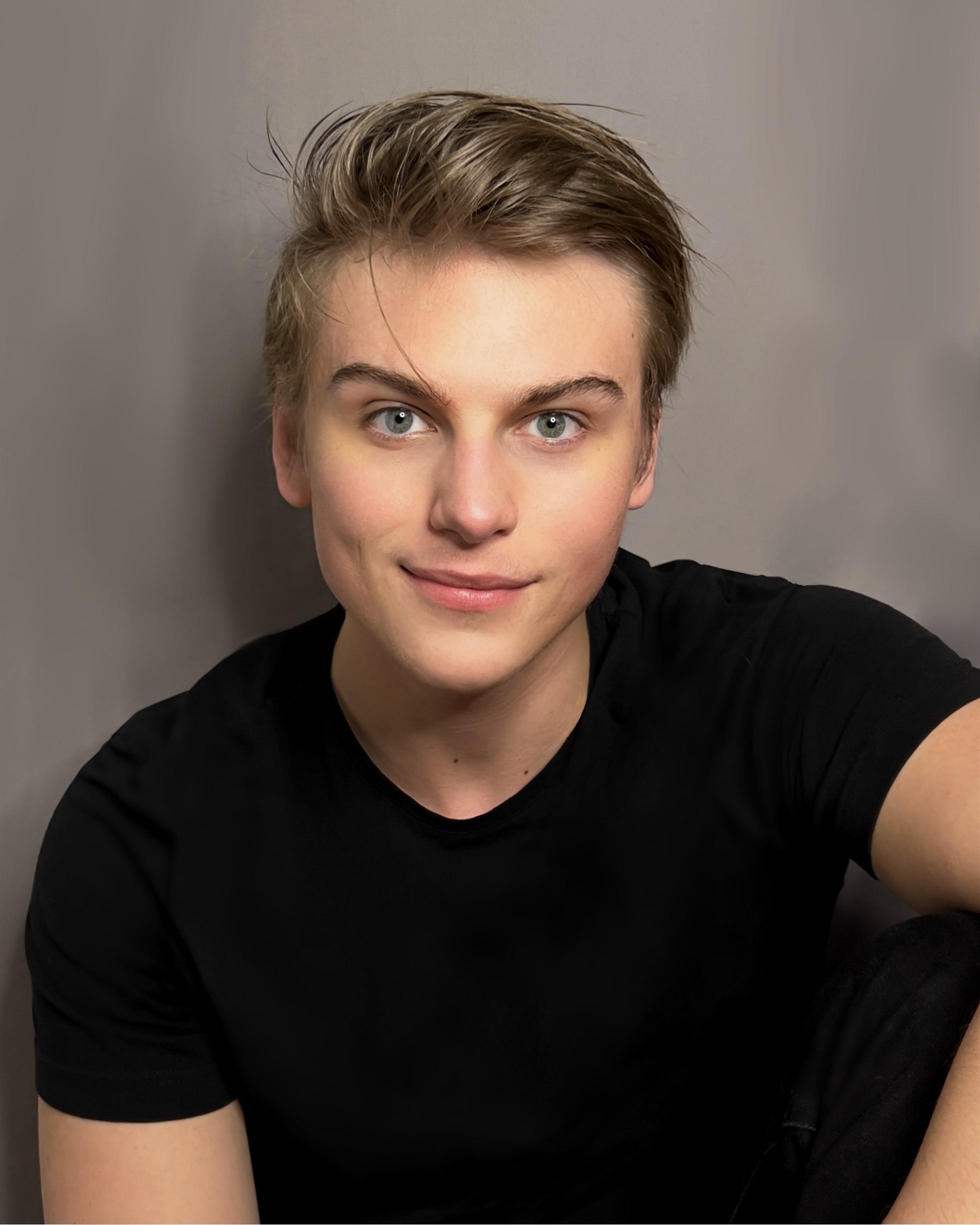 actor Connor DeWolfe large photo