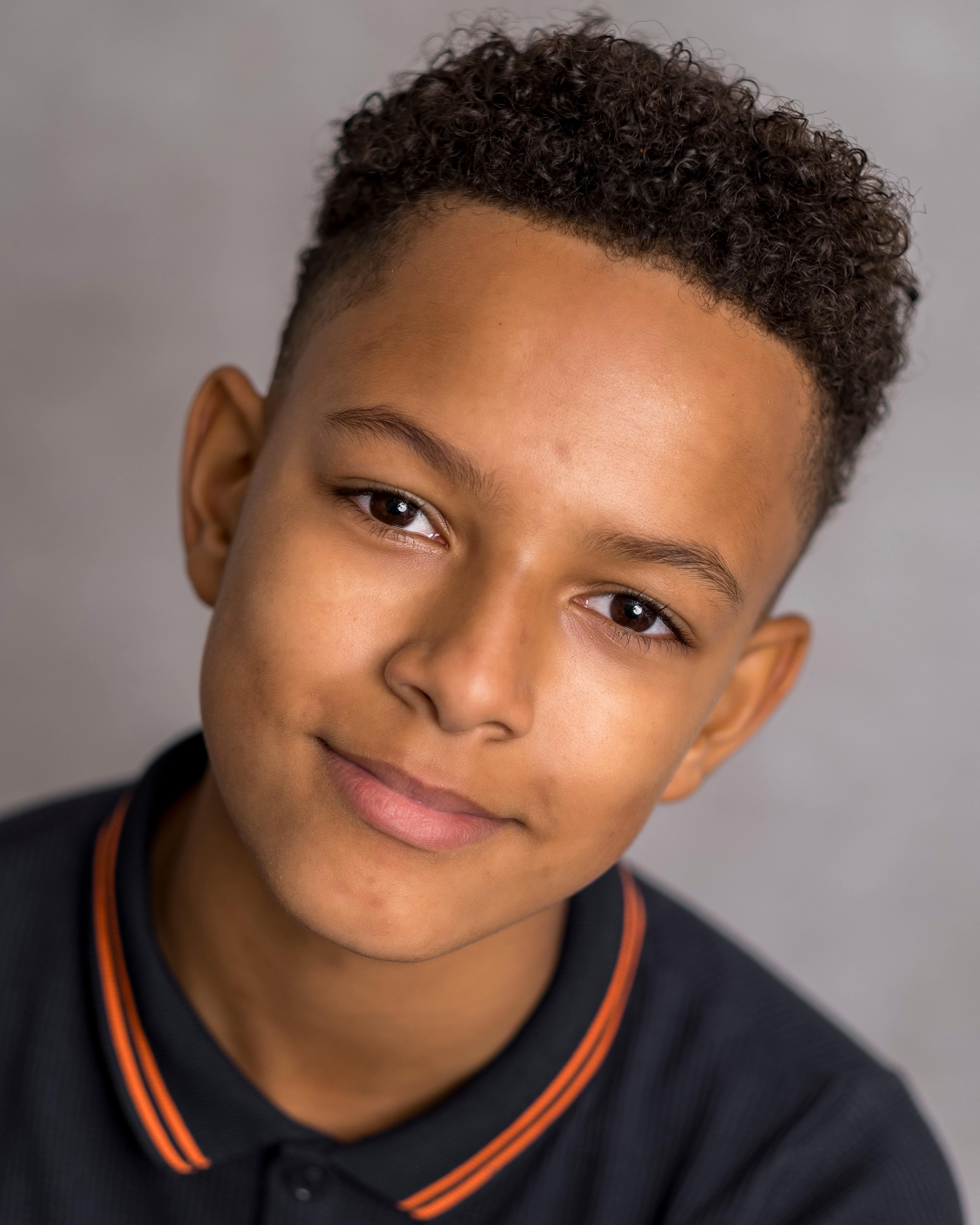 actor Theo Somolu large photo