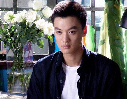 actor Yiwei Zhou large photo