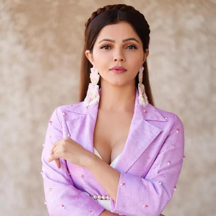 actor Rubina Dilaik large photo