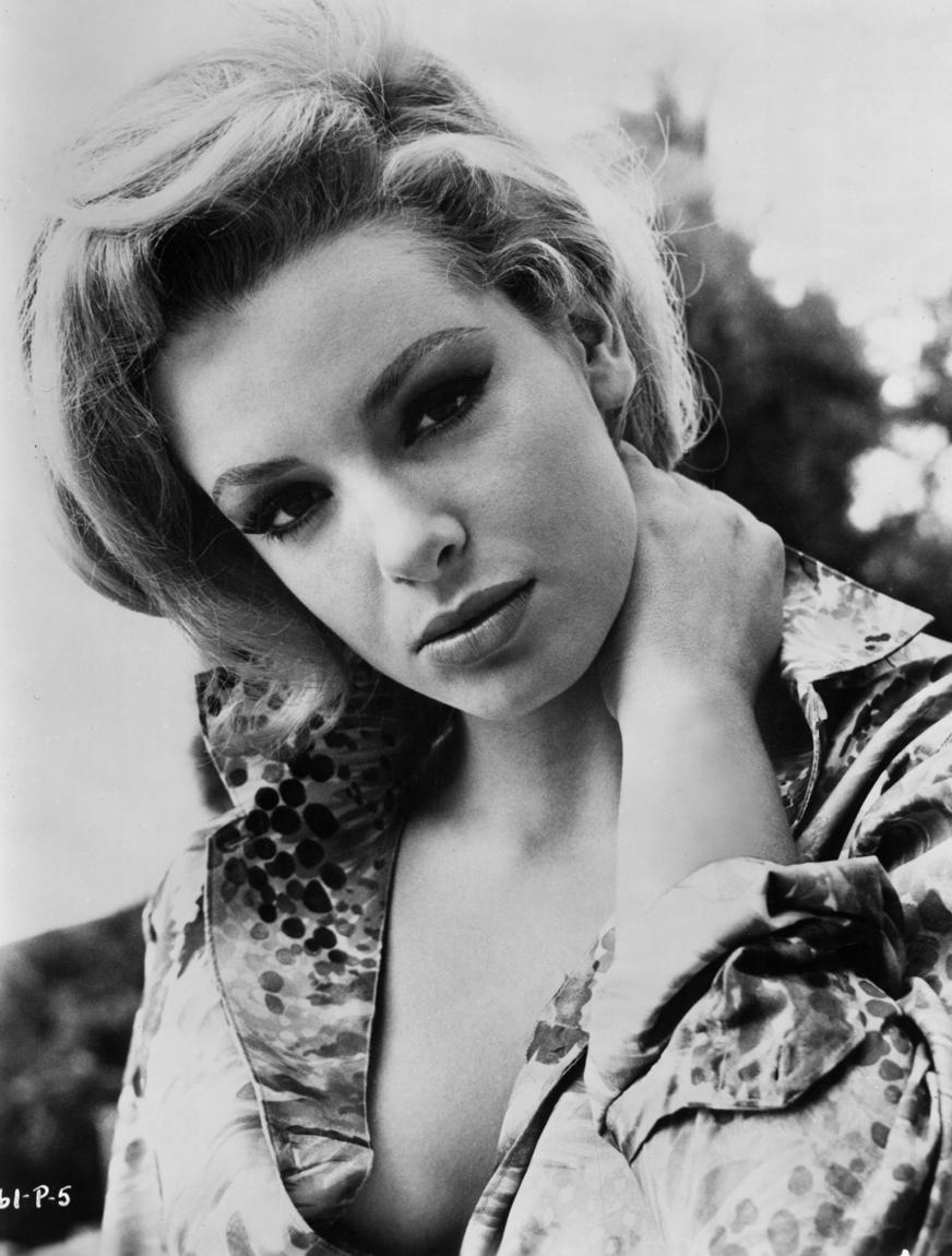 actor Margaret Lee large photo