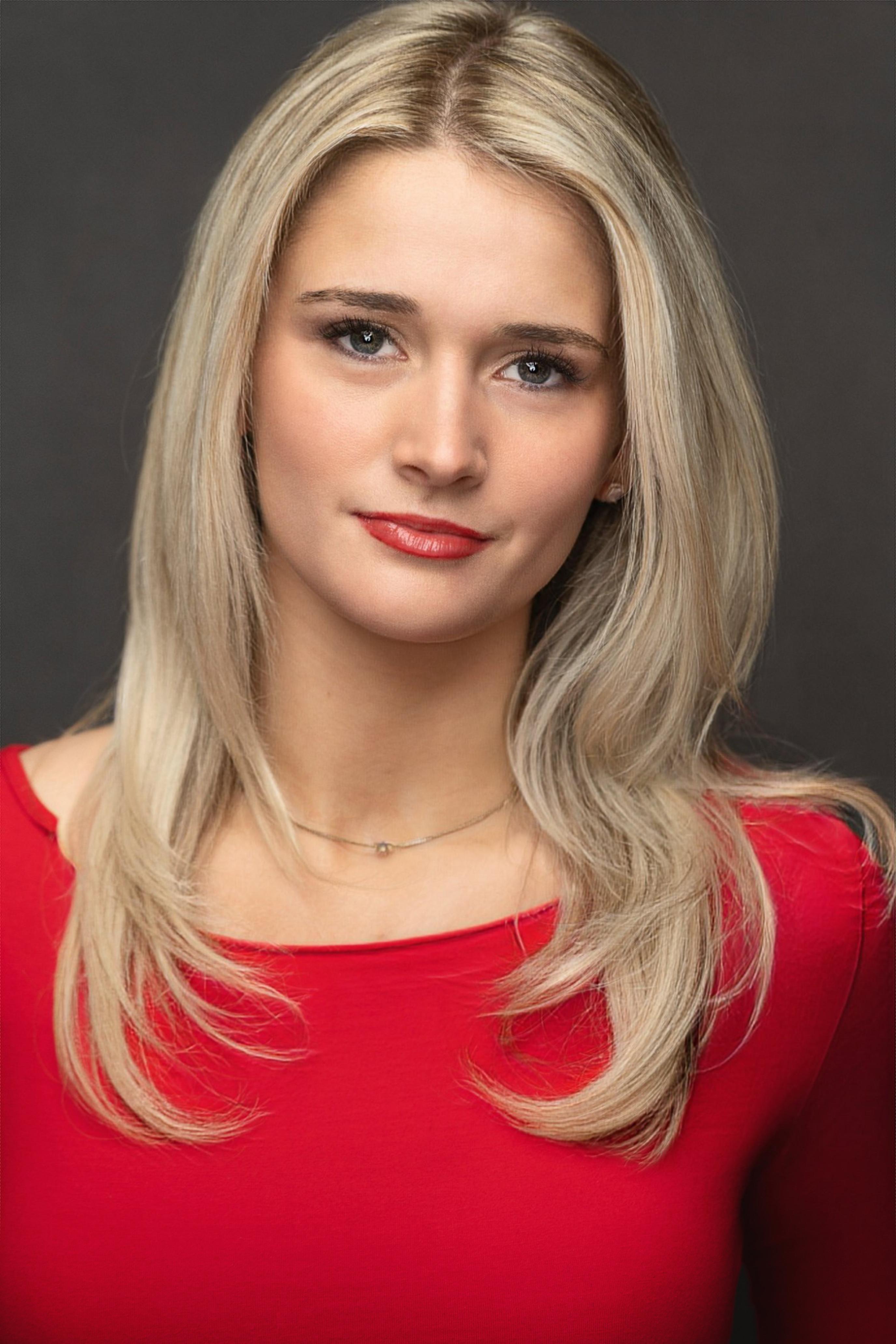 actor Kate Brady large photo