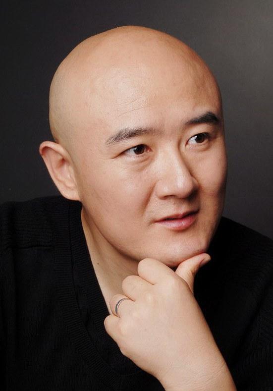 actor Weihua Zhong large photo