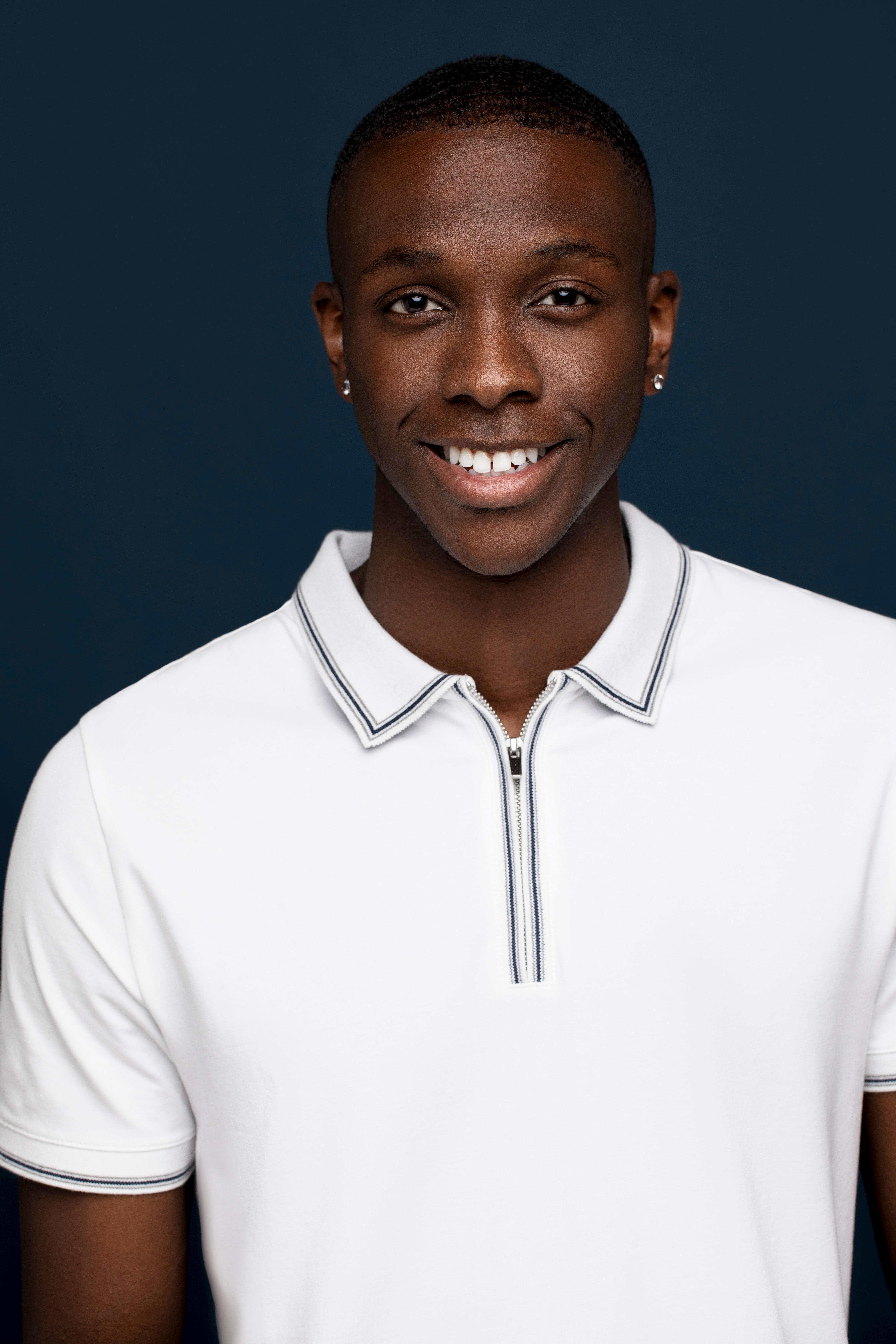 actor Jon Elliott large photo