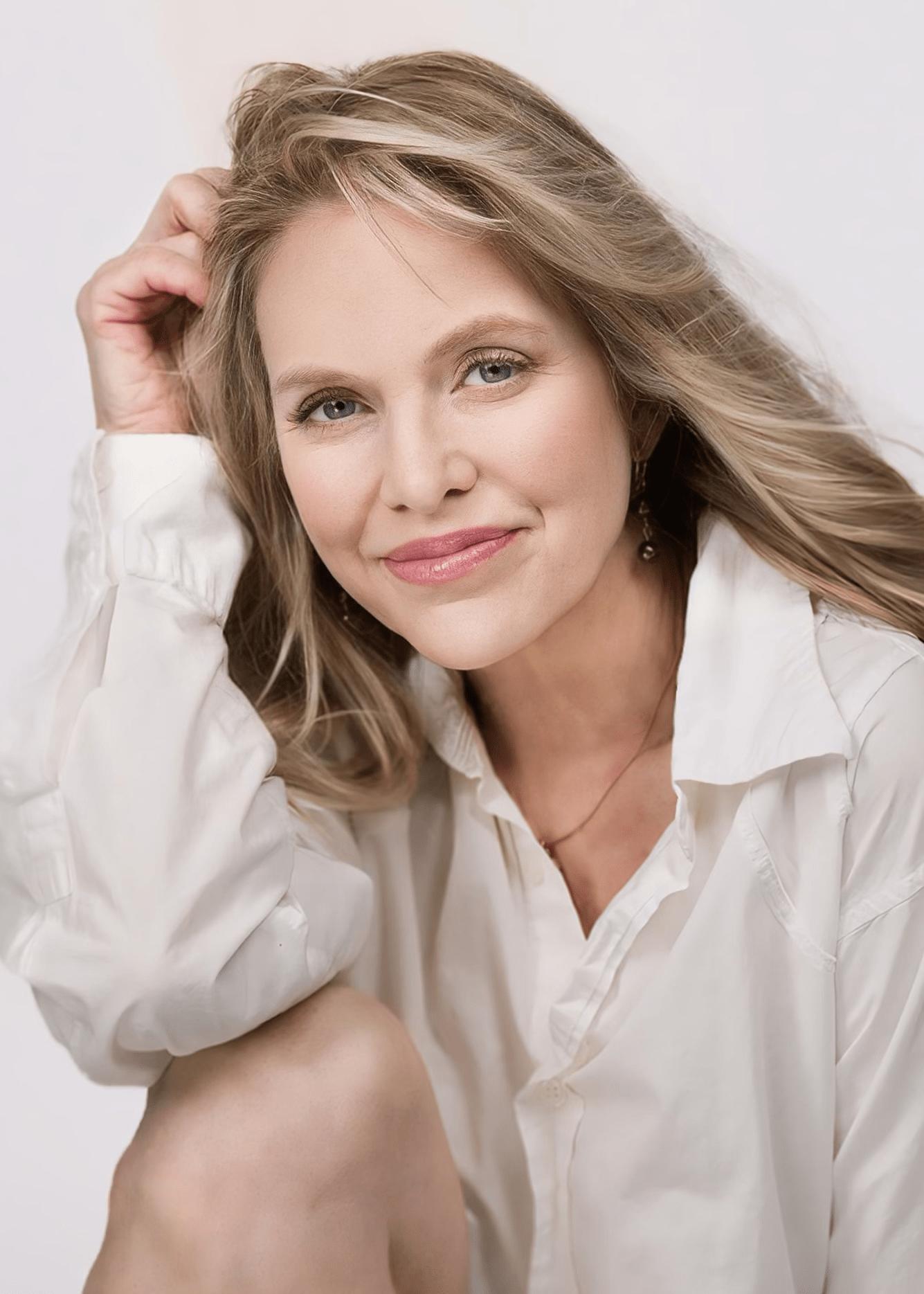 Kathryn Hollis Peters