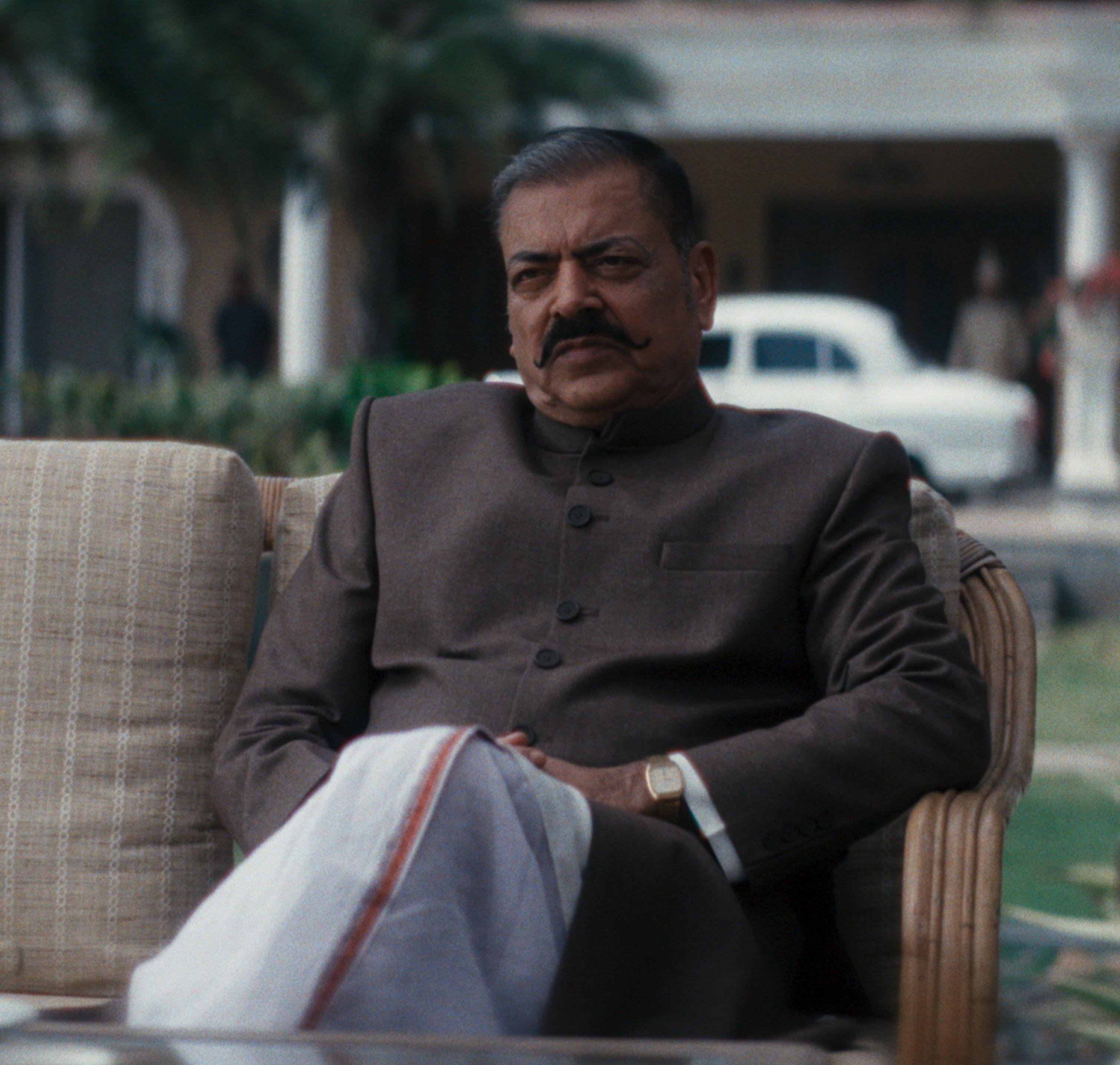 actor Karamveer Choudhary large photo