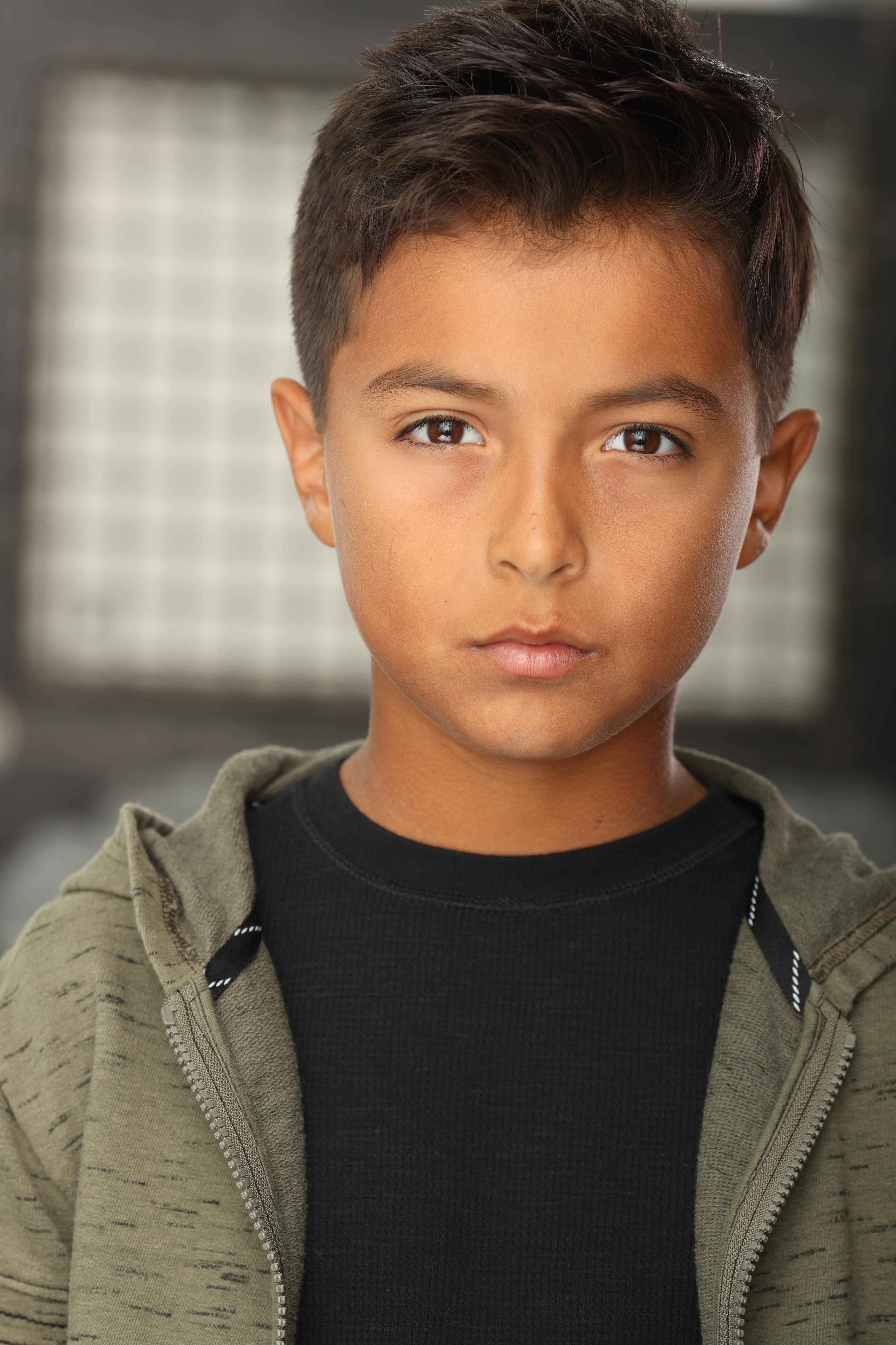 actor Oliver Alexander large photo