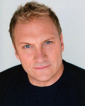 actor David Hunt large photo