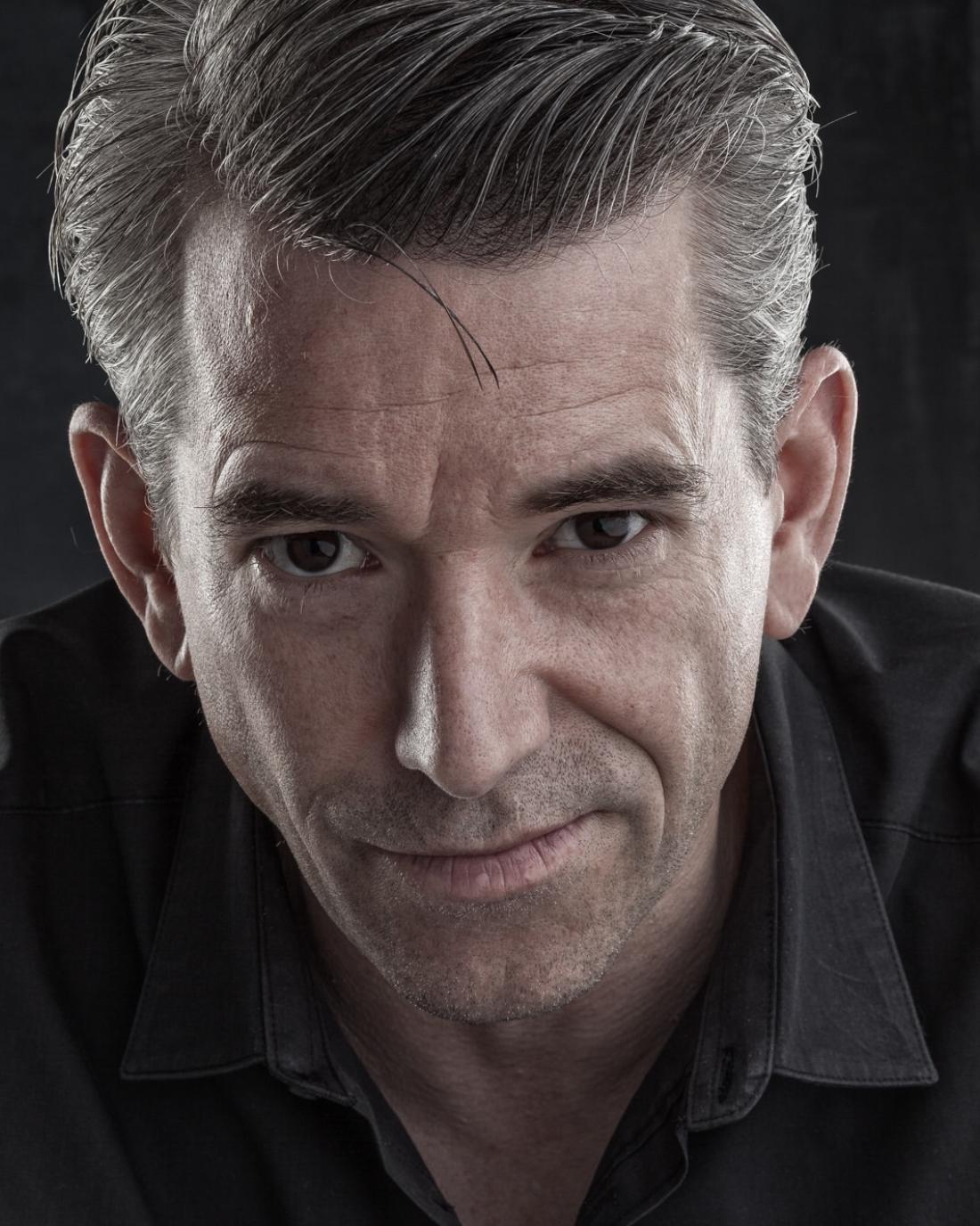 actor Michael Broderick large photo