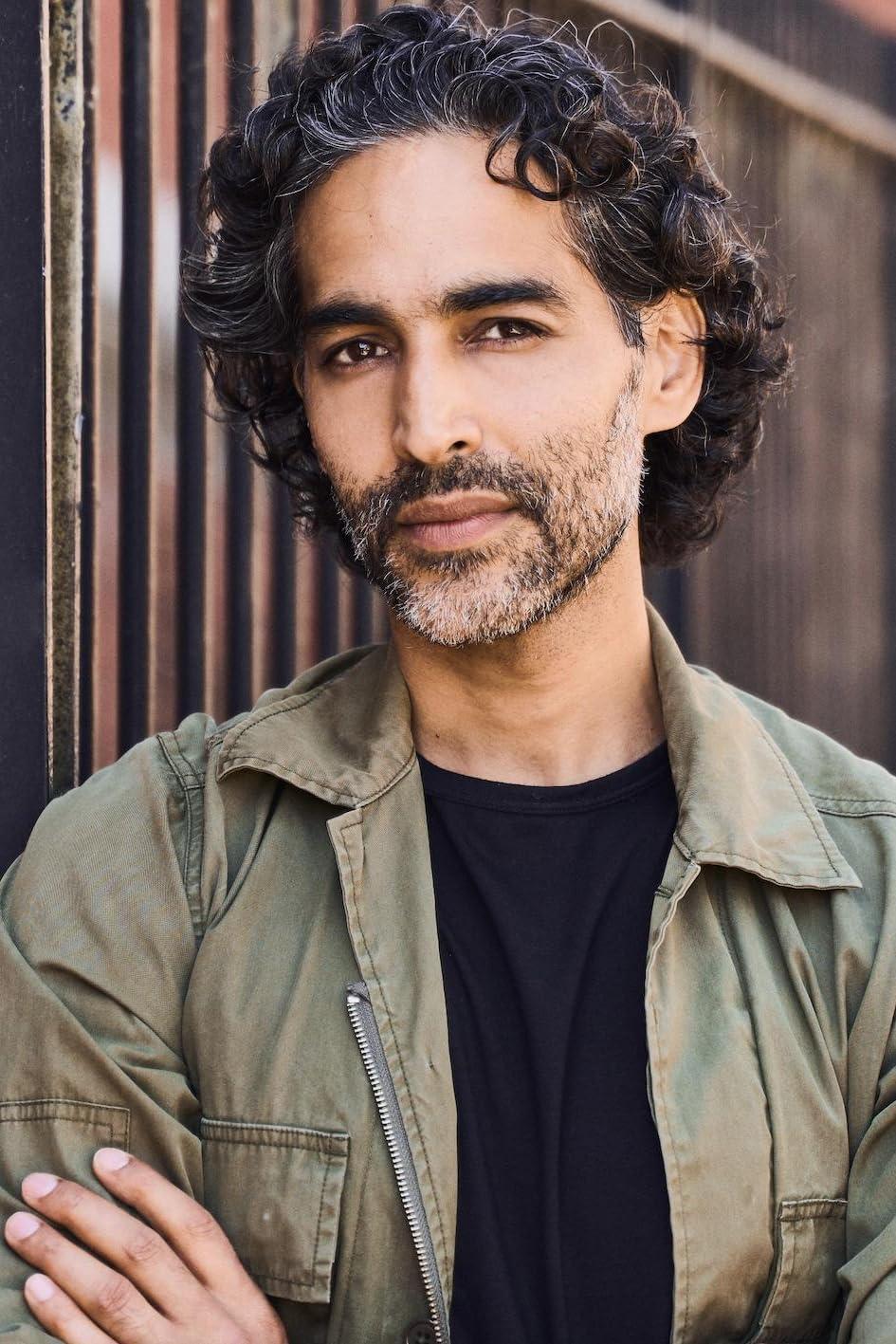 actor Anuj Choudhry large photo