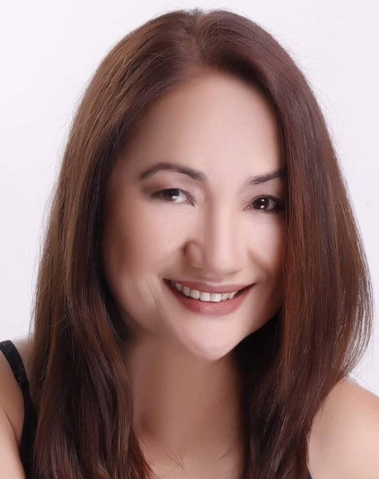 actor Elle Rodriquez large photo