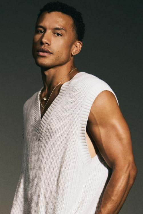 actor Kadan Well Bennett large photo