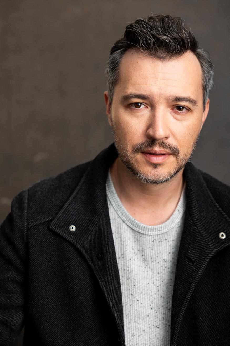 actor Robert Dill large photo