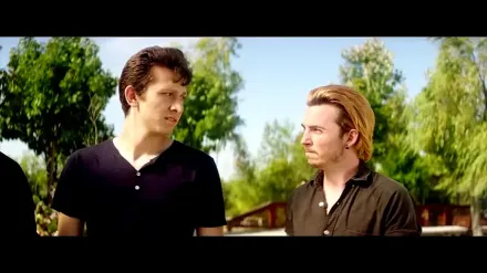 Trailer thumbnail