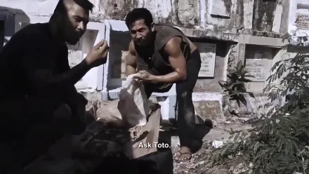Trailer thumbnail
