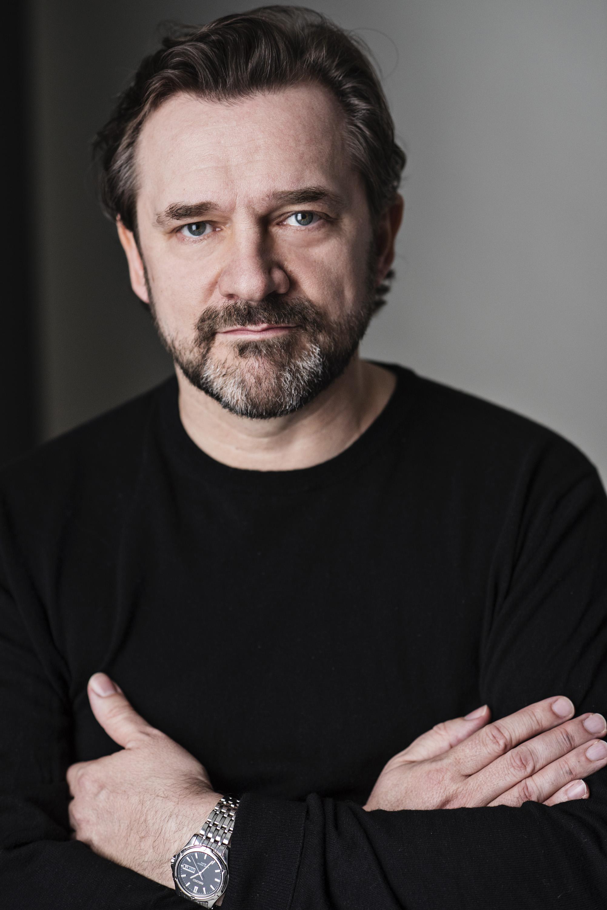 actor Joe Tucker large photo