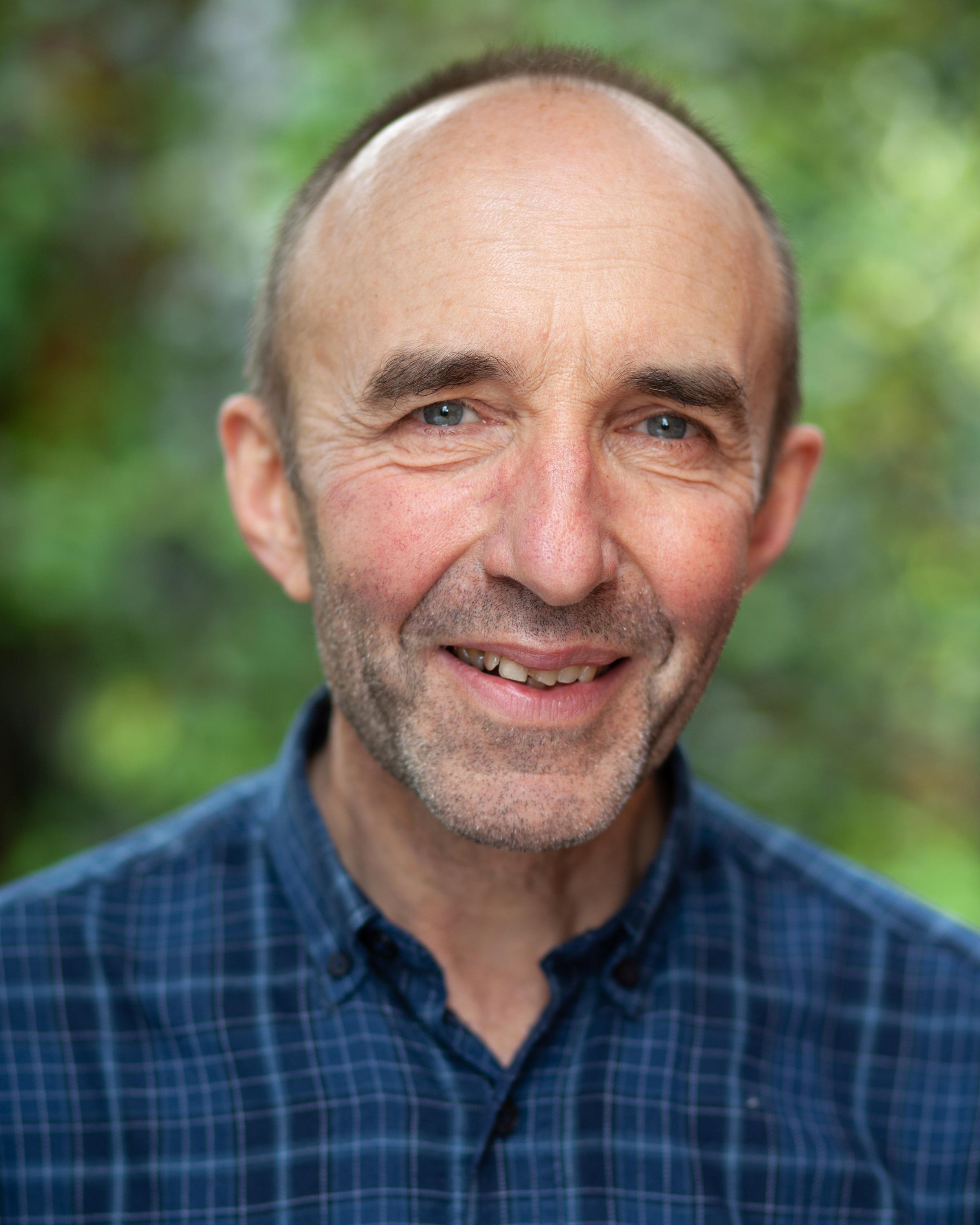 actor Andrew Cullum large photo