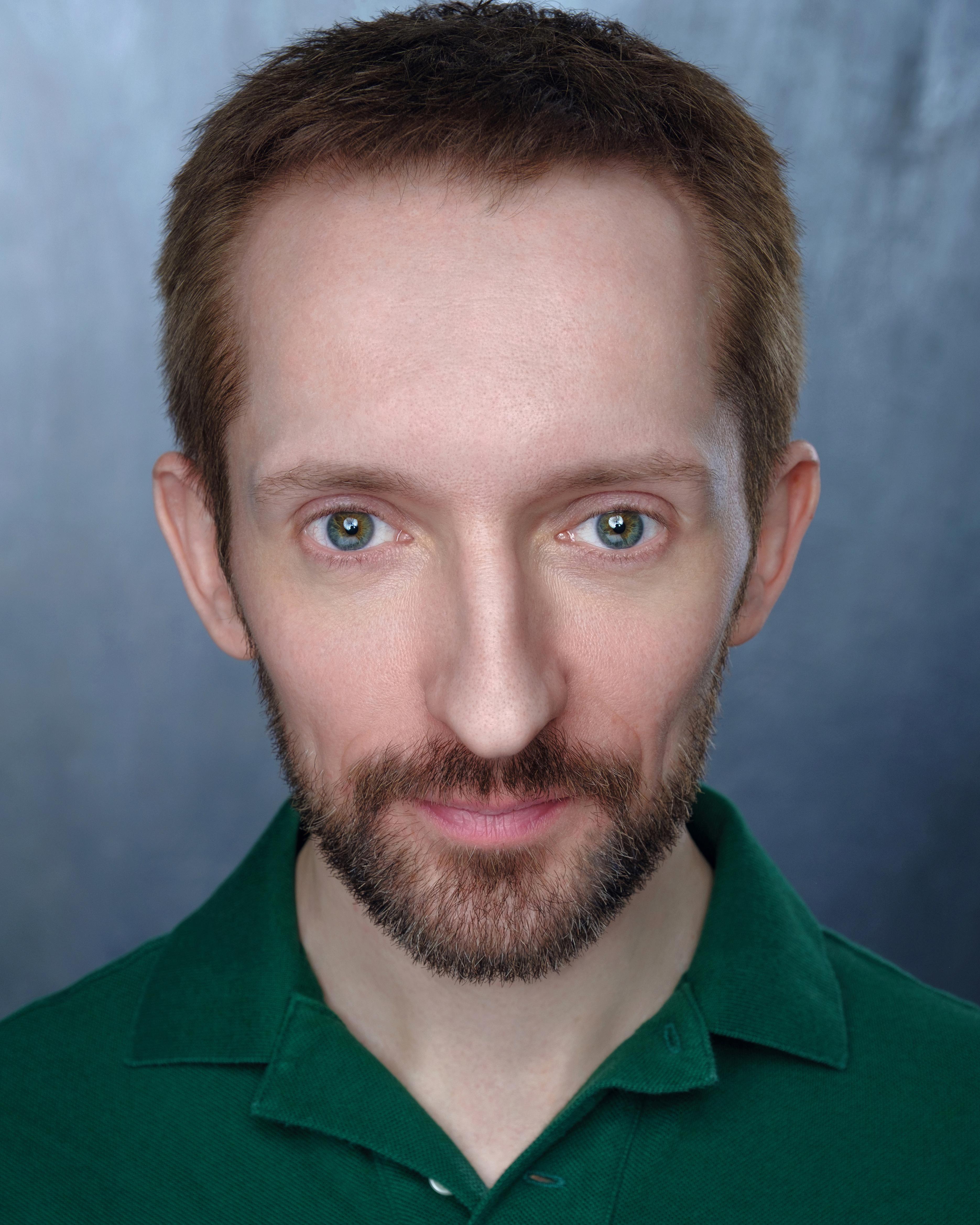 actor Adam Wittek large photo