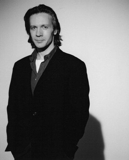 actor Michael Riley large photo