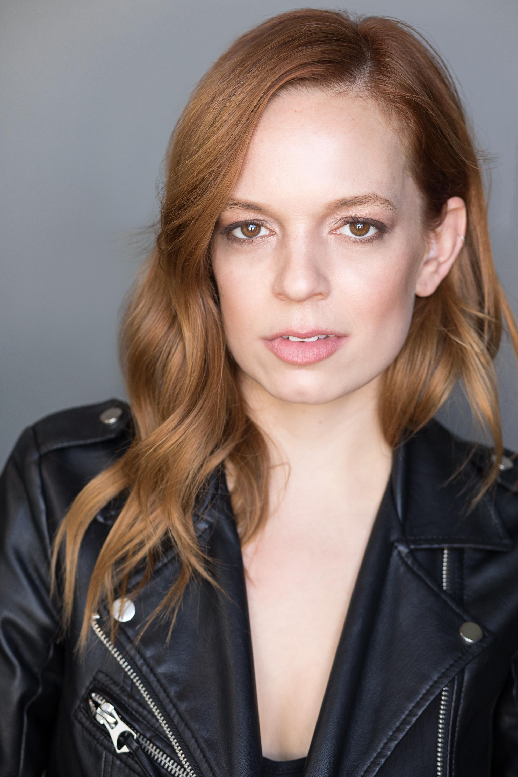 actor Grace Hinson large photo