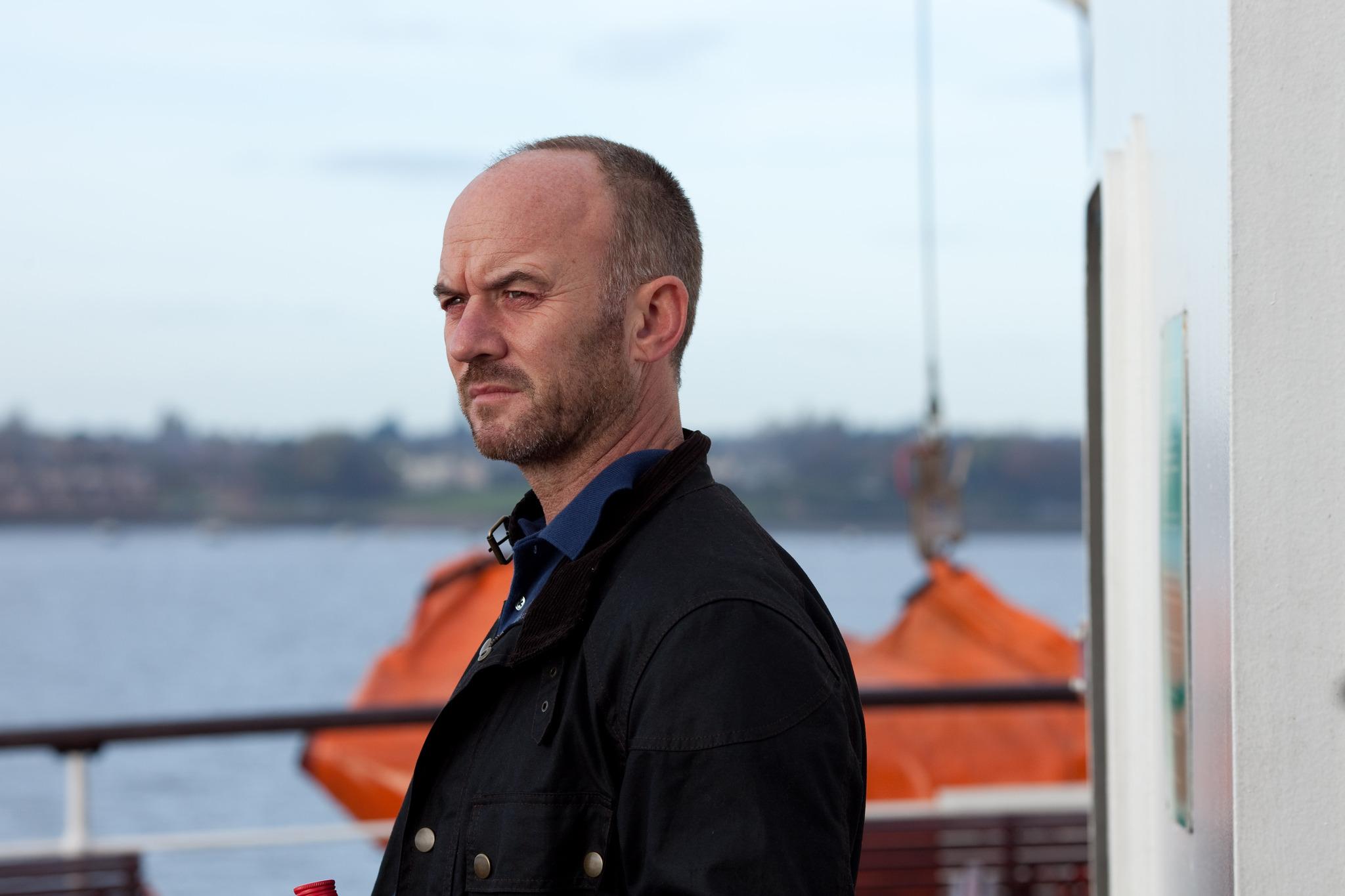 actor Mark Womack large photo