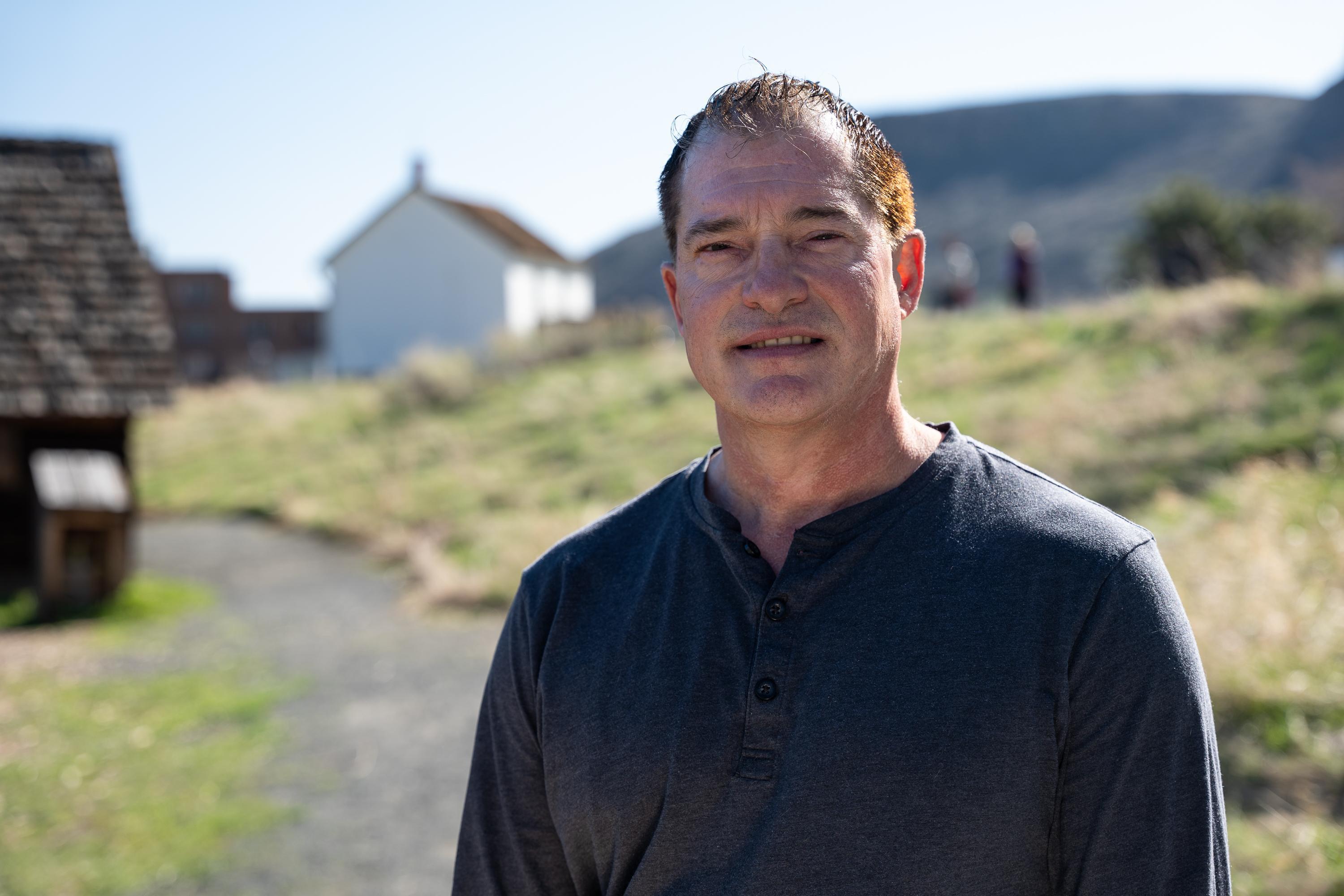 actor Steve Bongeorno large photo