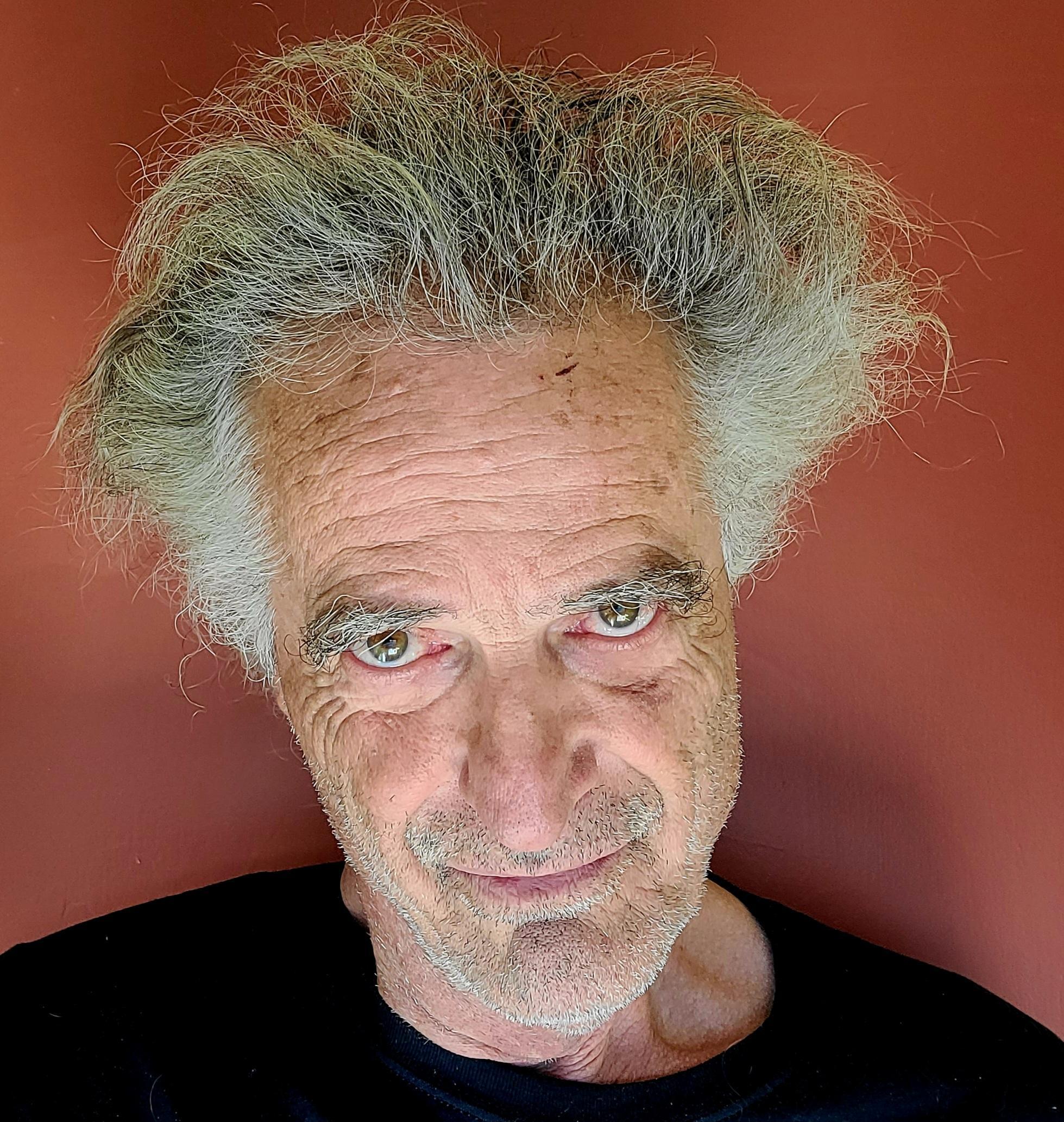 actor Peter Lucas large photo