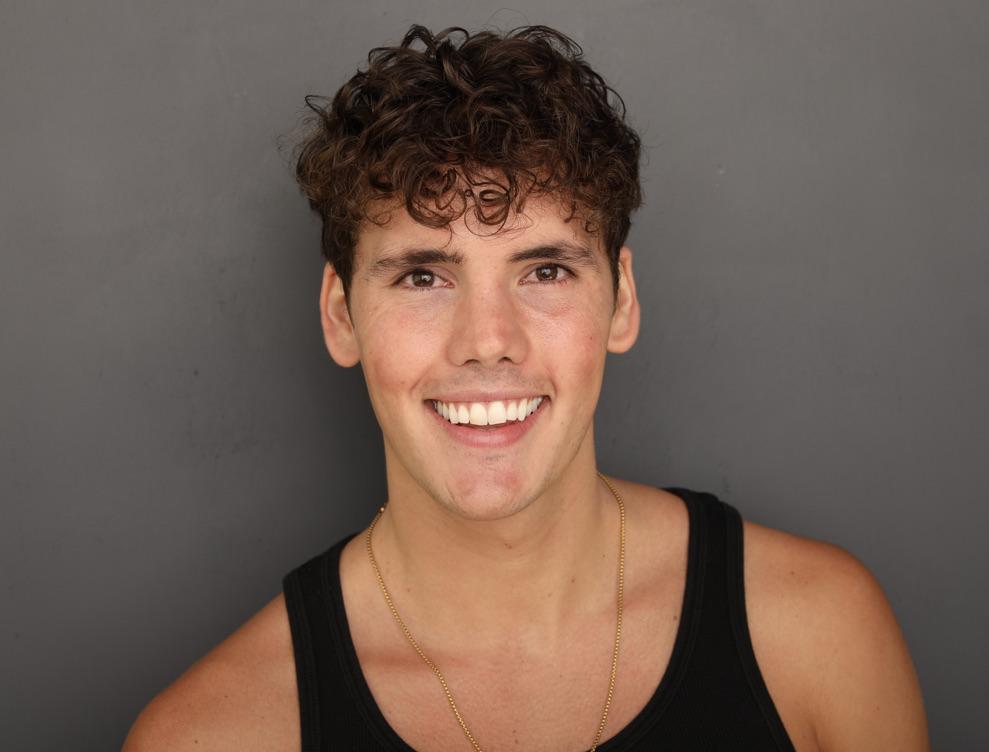 actor Andrew Larkin large photo