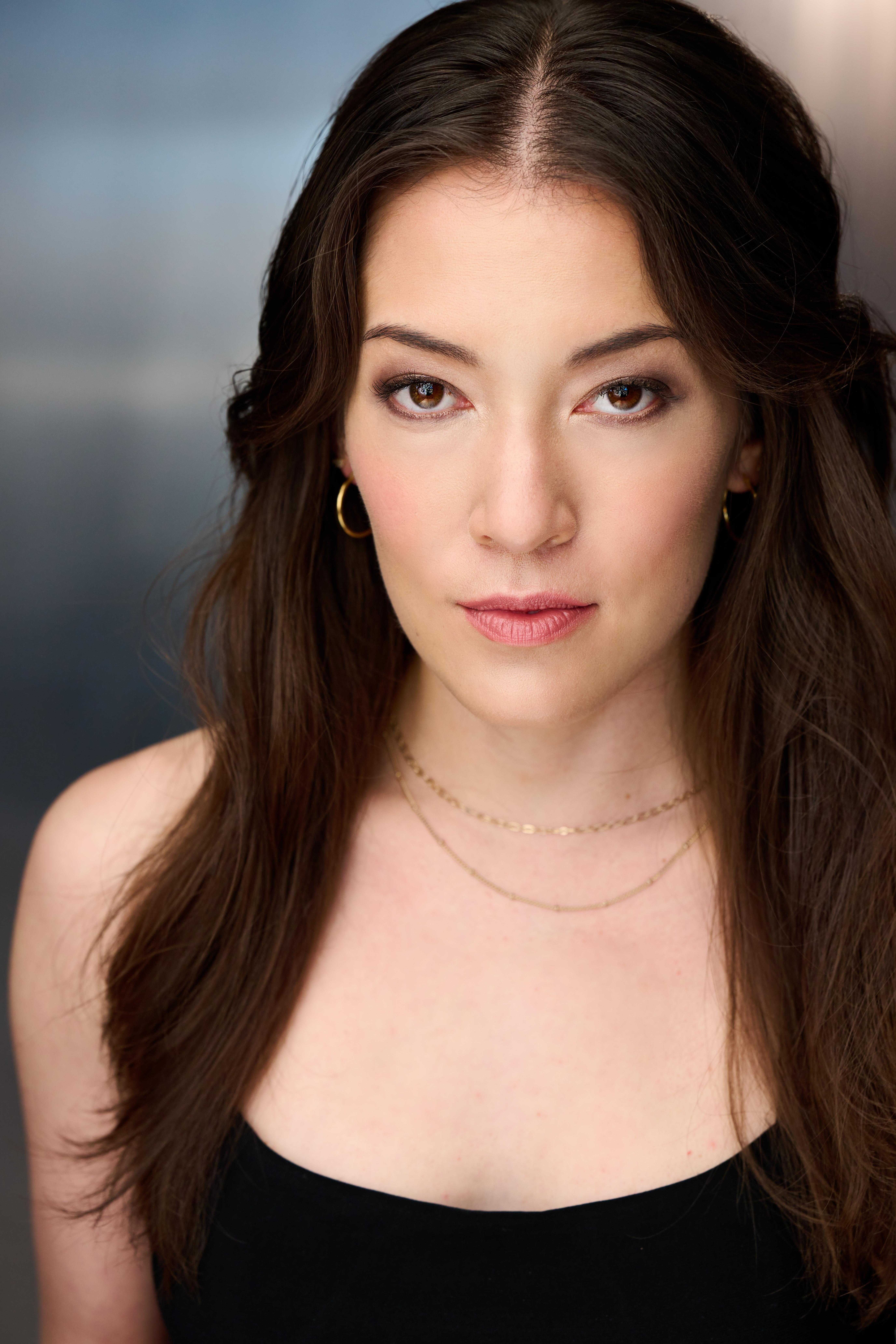 actor Kelly Lou Dennis large photo