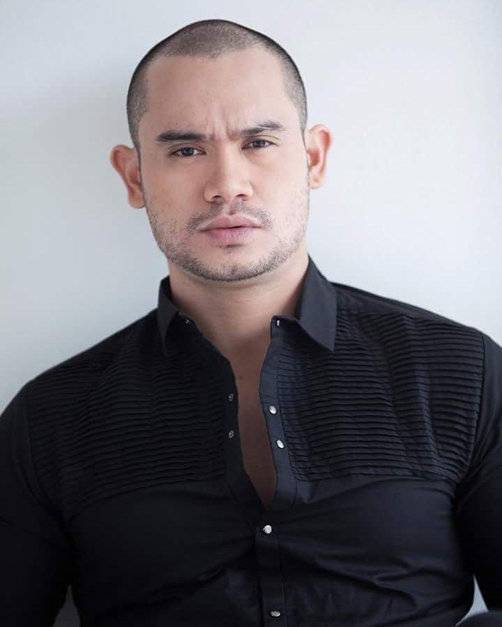 actor Rob Sy large photo