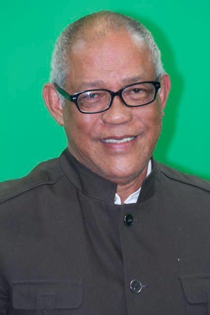 actor Joey Galvez large photo